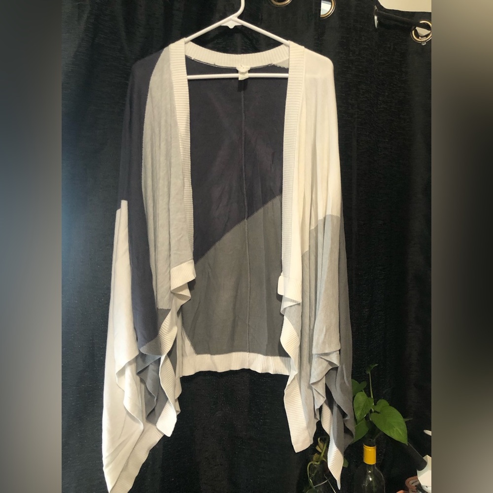 Lululemon Cardigan Shrug Poncho